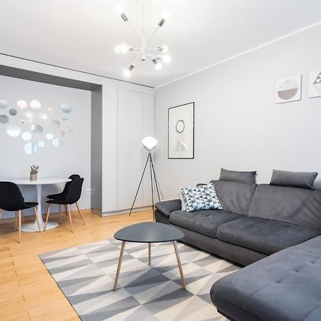 Happy Bubble I Timpuri Noi 1Br Apt 4 Ppl Букурещ Екстериор снимка