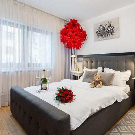 Happy Bubble I Timpuri Noi 1Br Apt 4 Ppl Букурещ Екстериор снимка