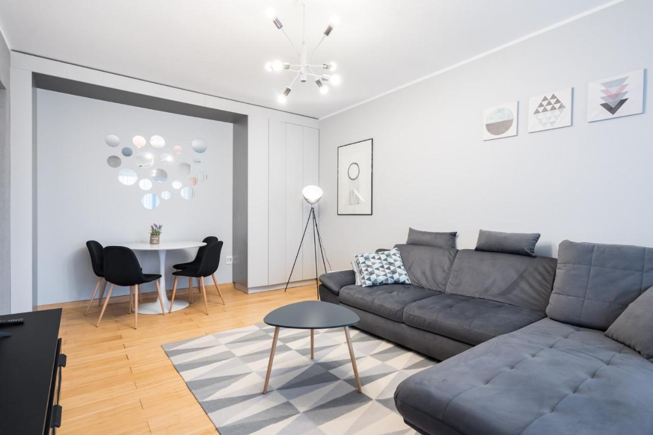 Happy Bubble I Timpuri Noi 1Br Apt 4 Ppl Букурещ Екстериор снимка