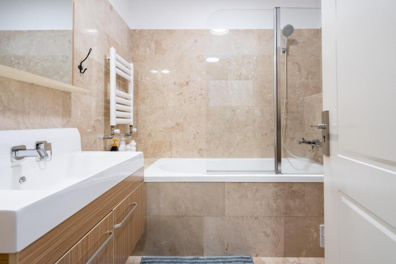 Happy Bubble I Timpuri Noi 1Br Apt 4 Ppl Букурещ Екстериор снимка