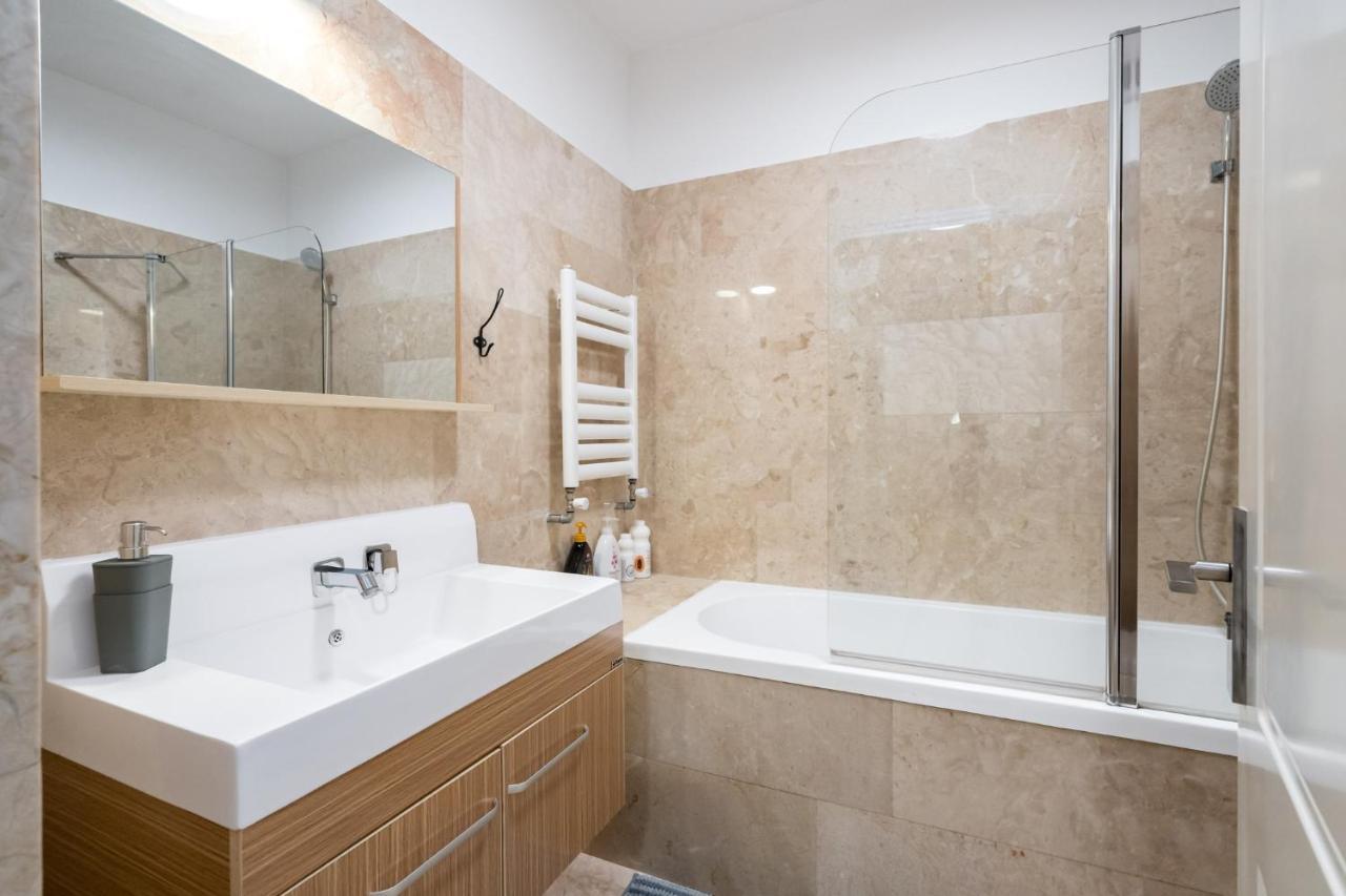 Happy Bubble I Timpuri Noi 1Br Apt 4 Ppl Букурещ Екстериор снимка