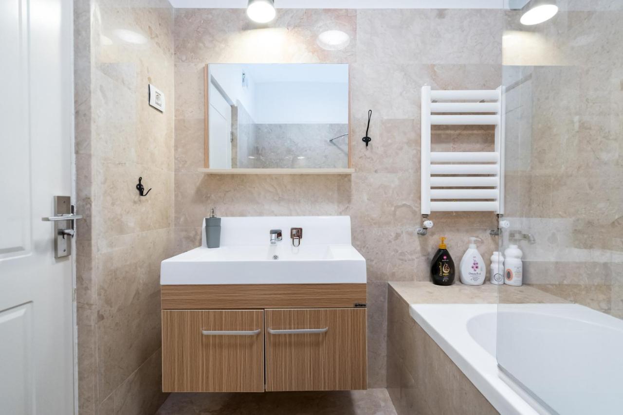 Happy Bubble I Timpuri Noi 1Br Apt 4 Ppl Букурещ Екстериор снимка