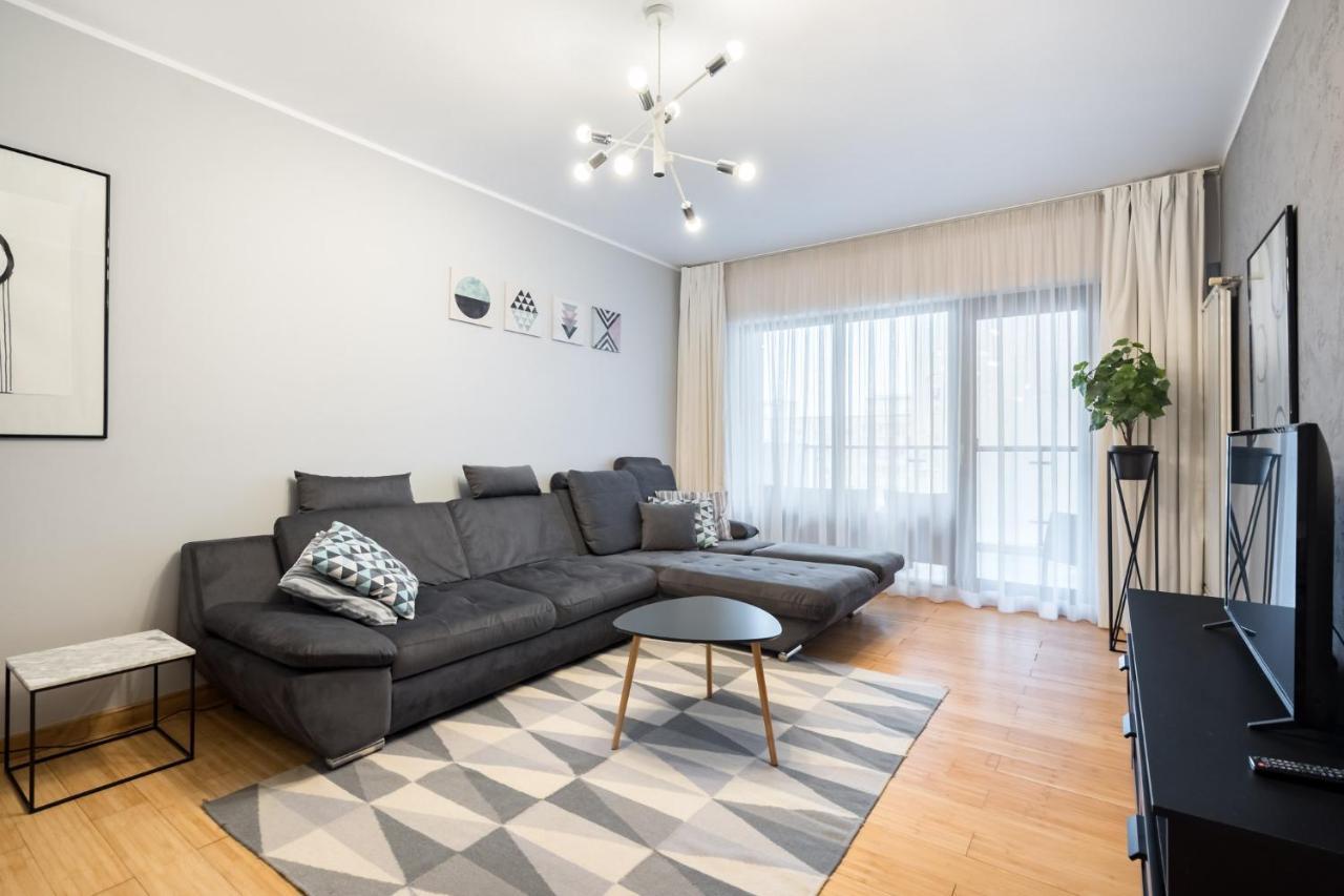 Happy Bubble I Timpuri Noi 1Br Apt 4 Ppl Букурещ Екстериор снимка