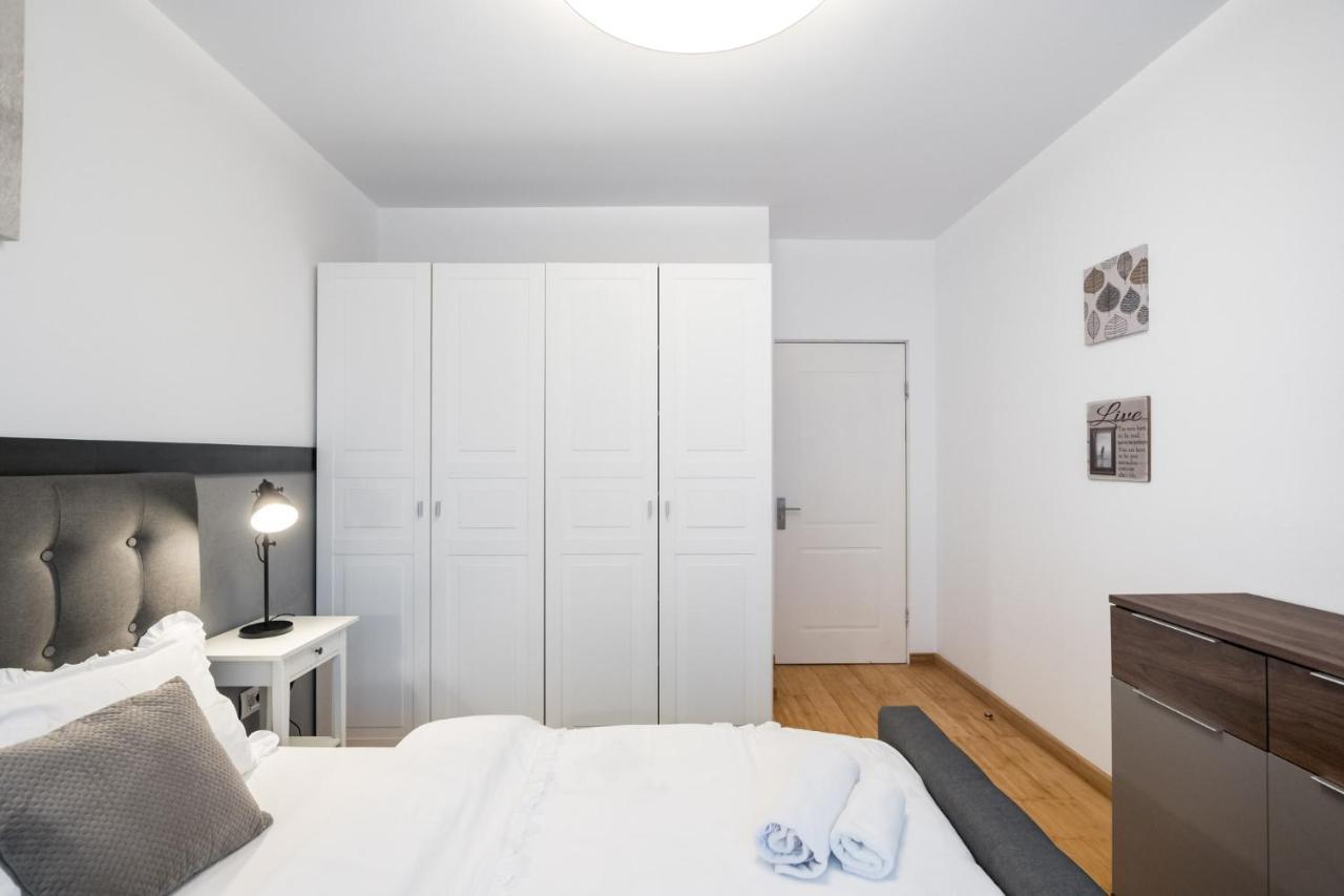 Happy Bubble I Timpuri Noi 1Br Apt 4 Ppl Букурещ Екстериор снимка