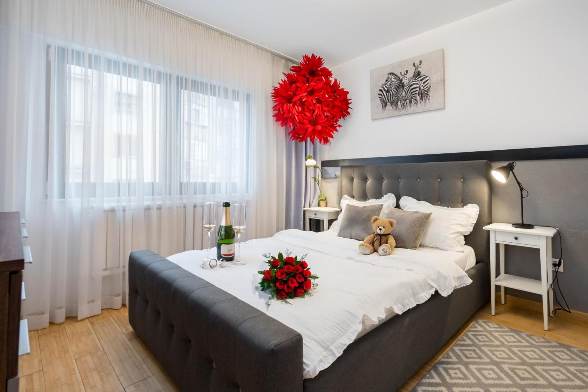 Happy Bubble I Timpuri Noi 1Br Apt 4 Ppl Букурещ Екстериор снимка